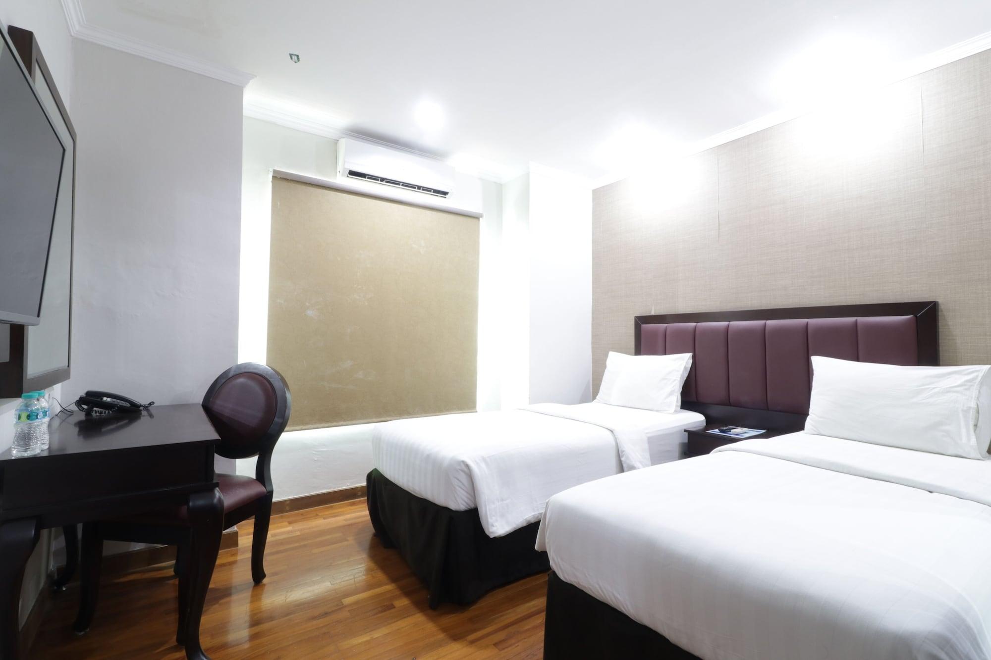 P Hotel Jakarta Luaran gambar