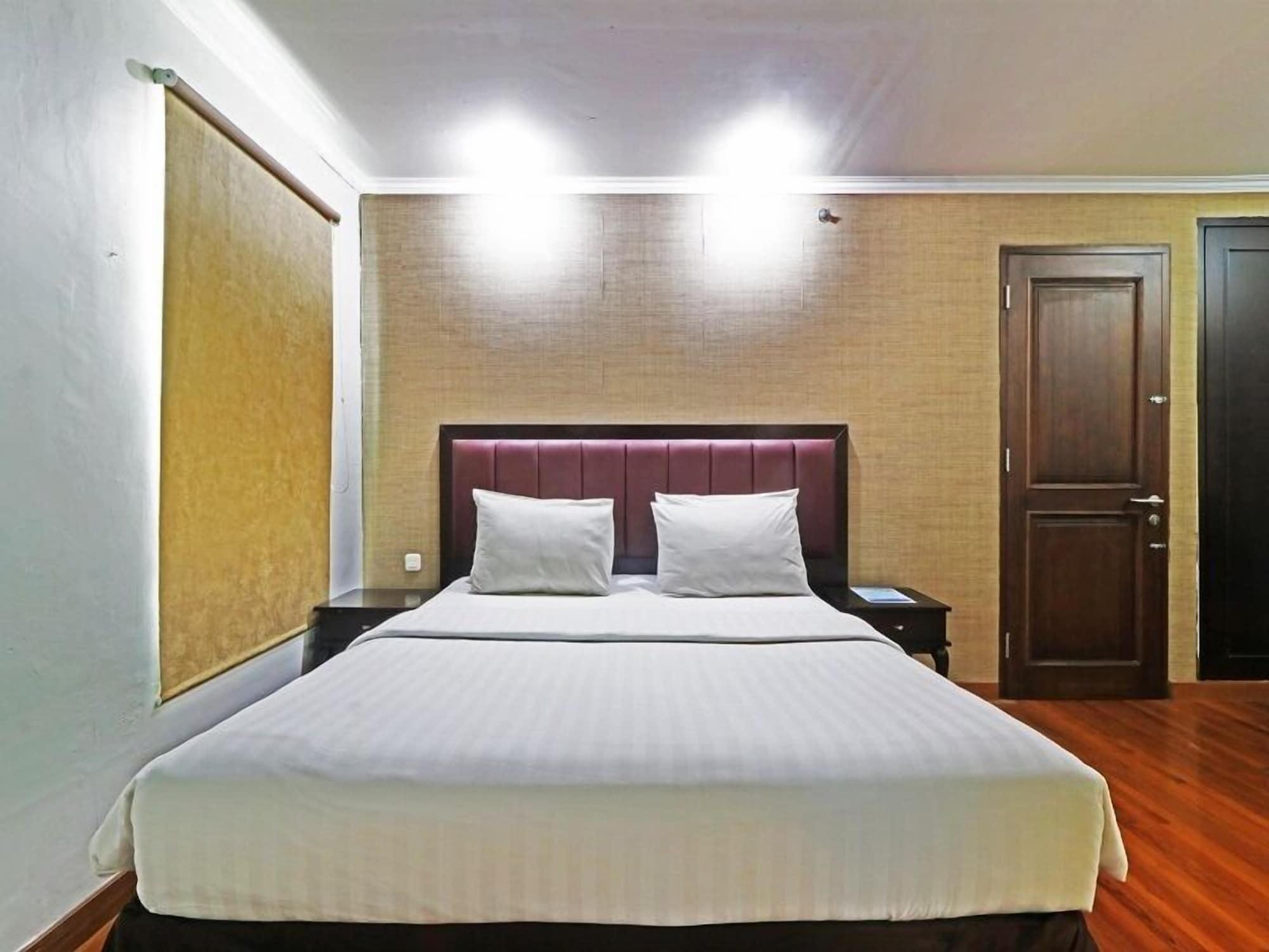 P Hotel Jakarta Luaran gambar