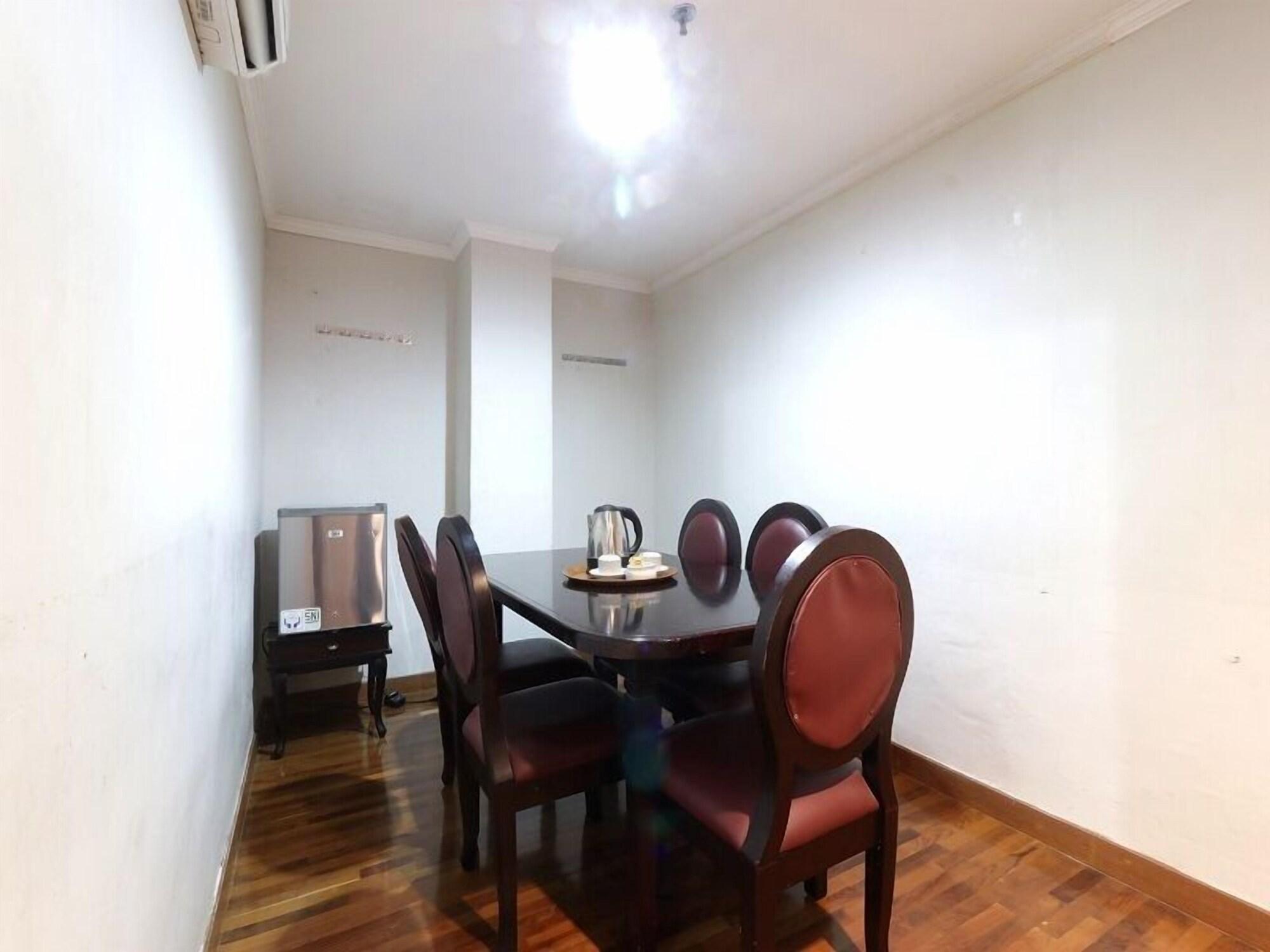 P Hotel Jakarta Luaran gambar