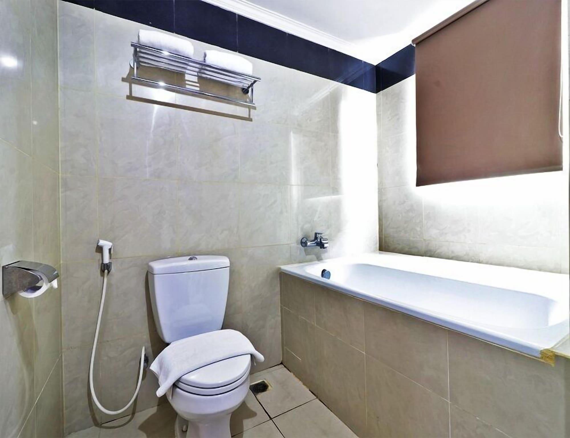 P Hotel Jakarta Luaran gambar
