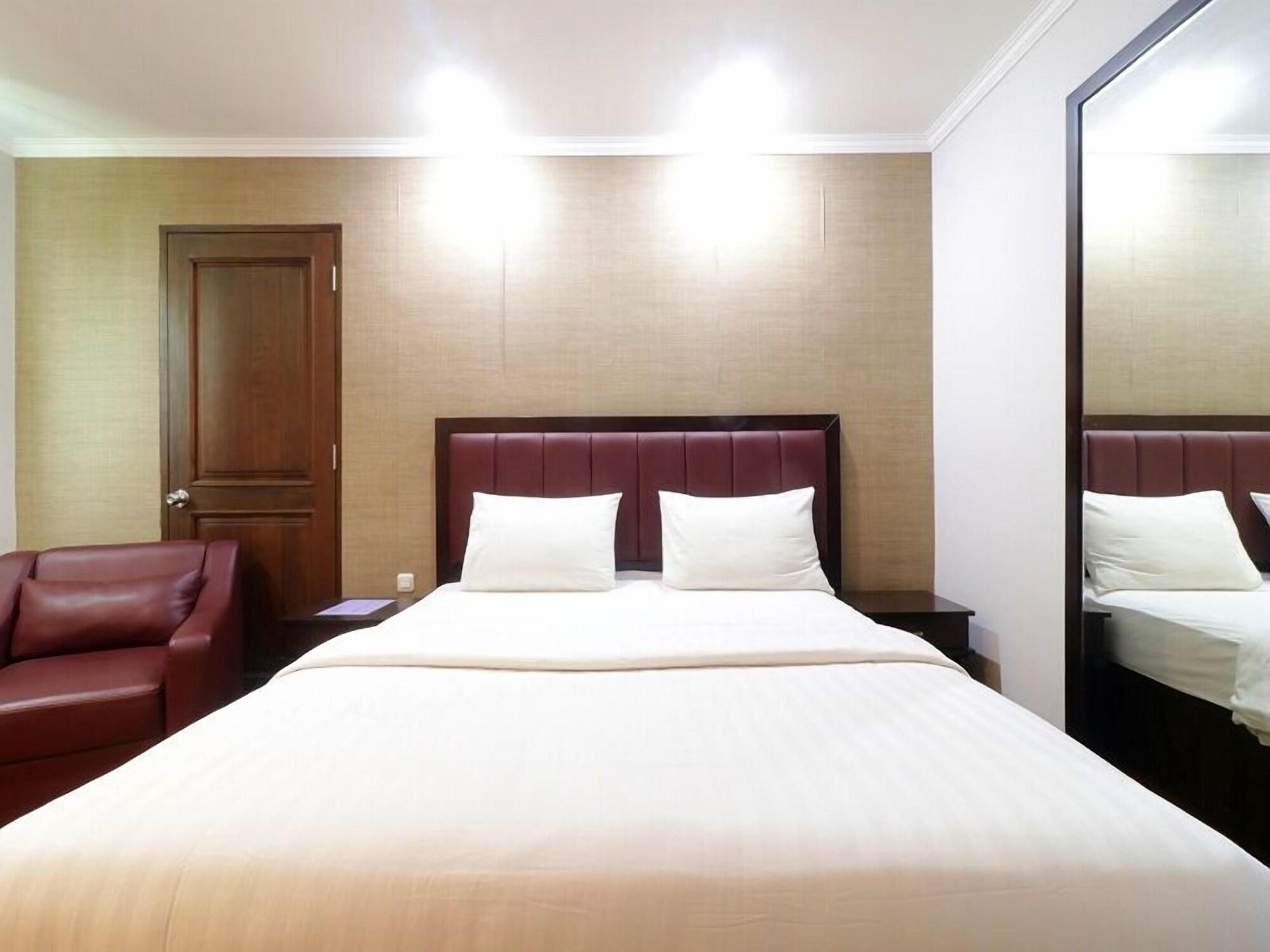 P Hotel Jakarta Luaran gambar