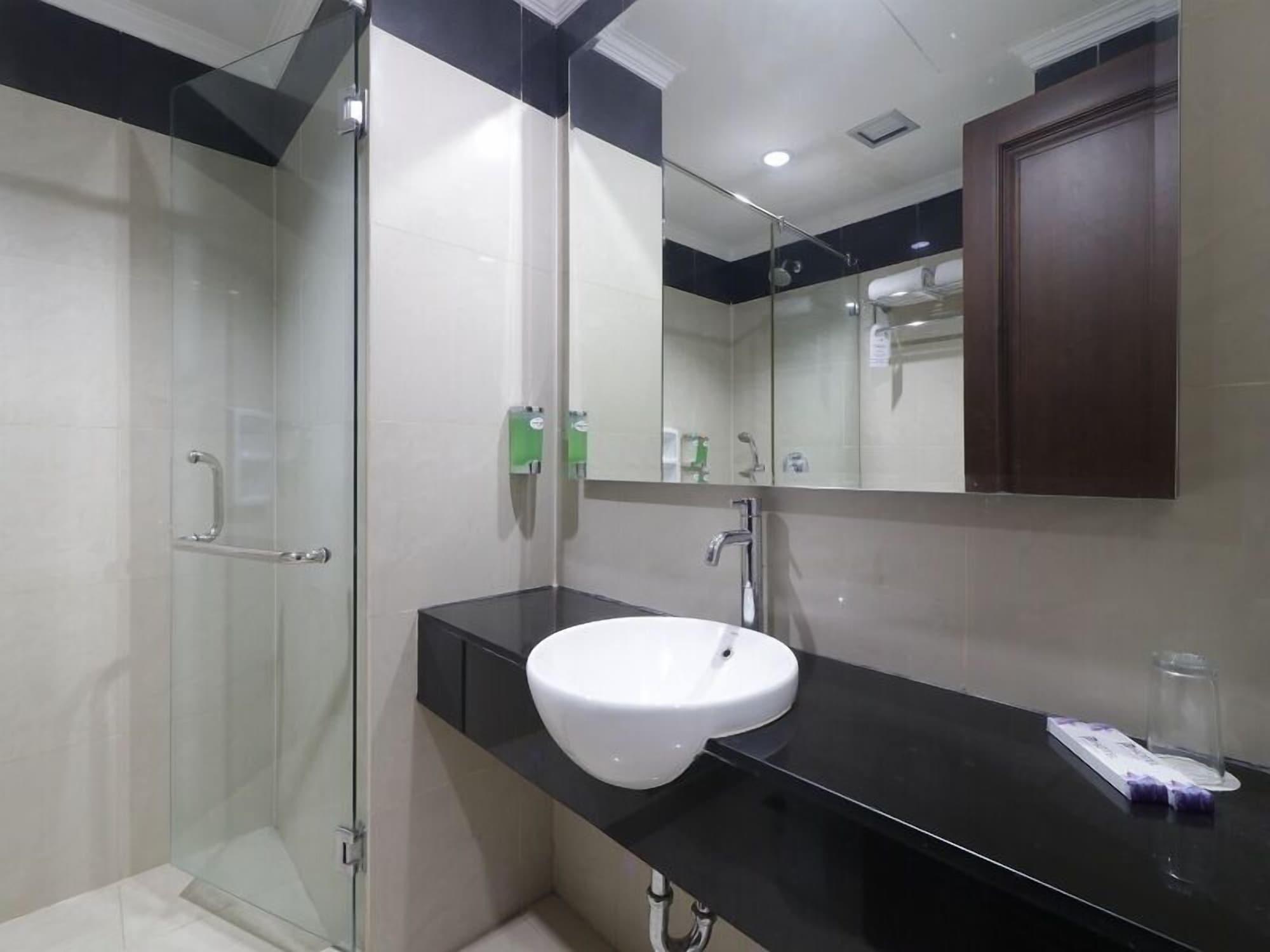 P Hotel Jakarta Luaran gambar