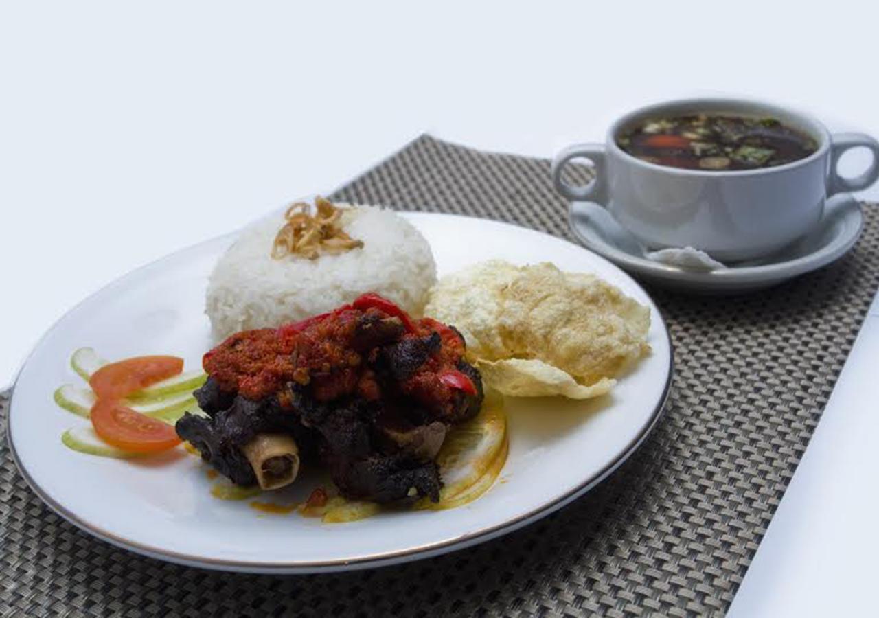 P Hotel Jakarta Luaran gambar